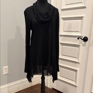Cupio Black Asymmetrical Hem Tunic Cowl Neck